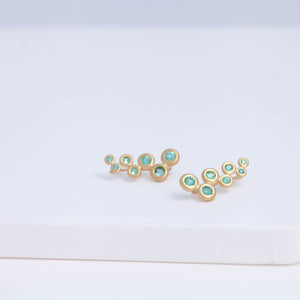 Puff medium gradation emerald climber earring