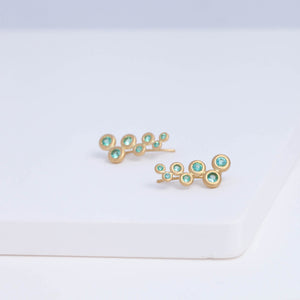 Puff medium gradation emerald climber earring