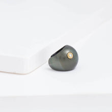 Load image into Gallery viewer, South sea black pearl ear cuff
