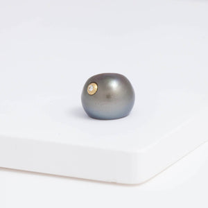 South sea black pearl ear cuff