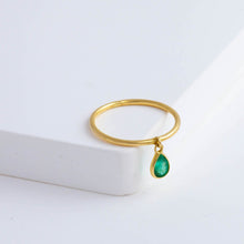 Load image into Gallery viewer, Swinging pear emerald ring
