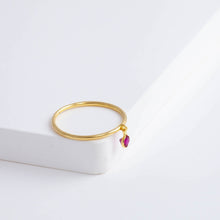 Load image into Gallery viewer, Swinging round ruby ring
