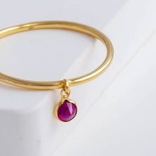 Load image into Gallery viewer, Swinging round ruby ring

