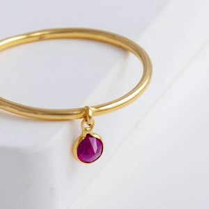 Swinging round ruby ring