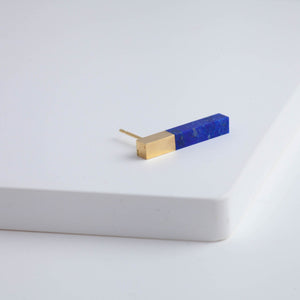 Stick lapis medium stud