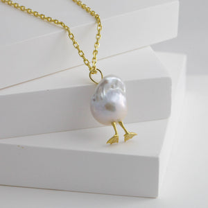 Duck butt necklace