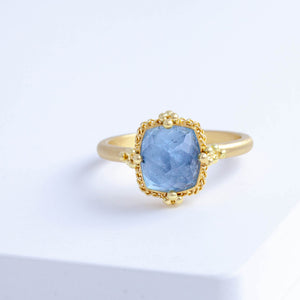 One-of-a-kind rectangular aquamarine ring