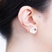 Load image into Gallery viewer, Plum flower lapis lazuli butterfly earrings
