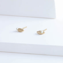 Load image into Gallery viewer, Mori earrings
