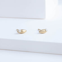 Load image into Gallery viewer, Mori earrings
