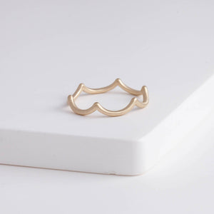 Pointed waves ring