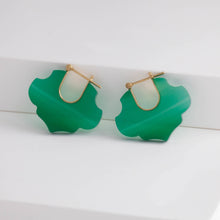 Load image into Gallery viewer, Crest green agate Damask earrings
