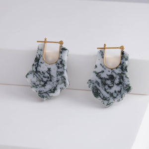 Crest white moss agate Acanthus earrings