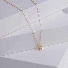 Load image into Gallery viewer, Cat diamond necklace
