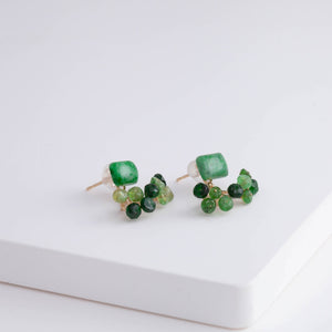 Fairy maw sit sit and green garnet earrings [Limited Edition]