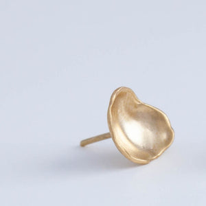 Medium gold petal studs