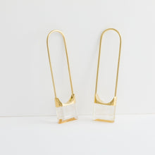 Load image into Gallery viewer, Drop square rutilated quartz earring - Kolekto 
