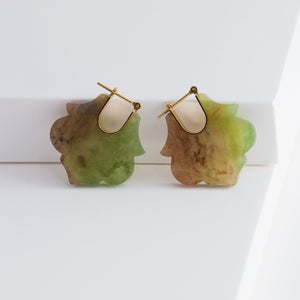 Crest red moss agate lotus earrings - Kolekto 