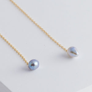 Baby Akoya pearl single pearl drop earrings - Kolekto 