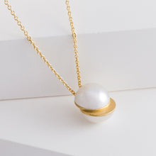 Load image into Gallery viewer, Divide slide face +2mm necklace - Kolekto 
