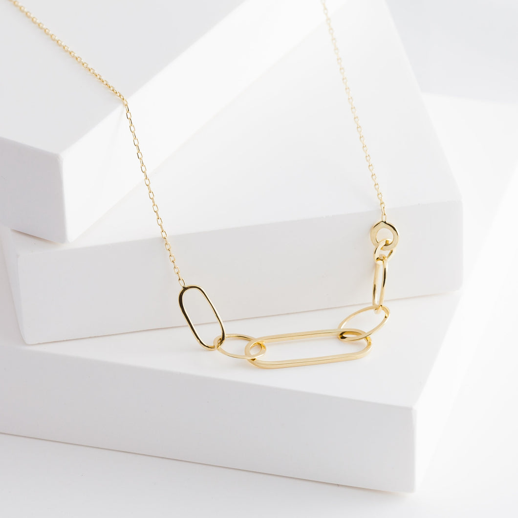 Linked with Love chunky necklace - Kolekto 