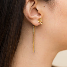 Load image into Gallery viewer, Horse through gold plated silver earring - Kolekto 
