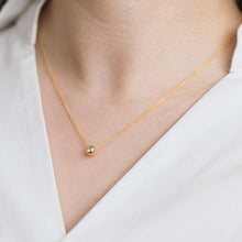 Load image into Gallery viewer, Sphere light spot necklace (XL sphere) - Kolekto 
