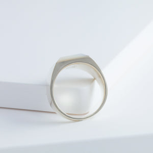 Silver and shell signet ring - Kolekto 