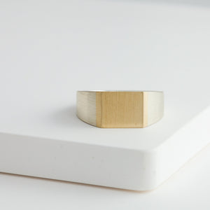 Silver and 10k flat signet ring - Kolekto 