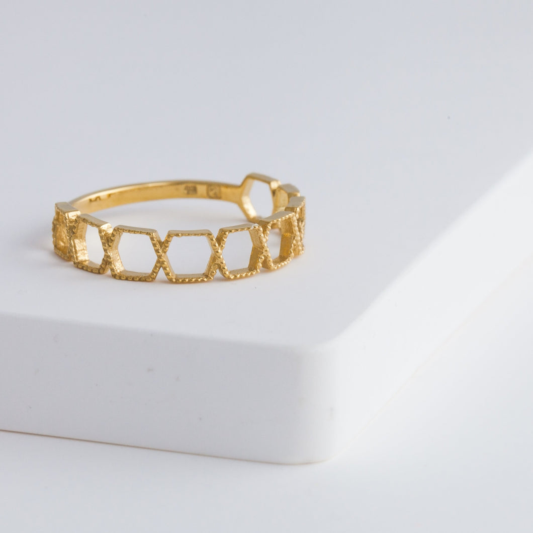 Repeat hexagon ring - Kolekto 