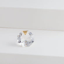 Load image into Gallery viewer, Octagon quartz stud - Kolekto 
