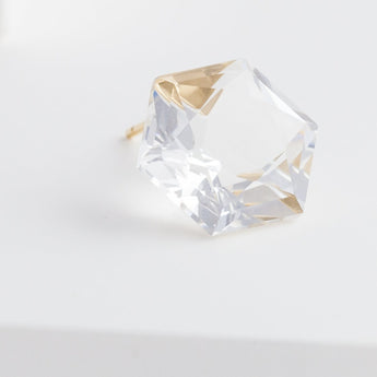 Hexagon quartz stud - Kolekto 