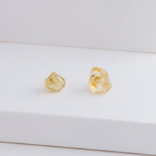 Load image into Gallery viewer, Rough stone gold grossular garnet stud - Kolekto 
